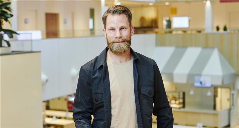 Ny undersökning: Betala barn för sysslor – en vattendelare bland föräldrar