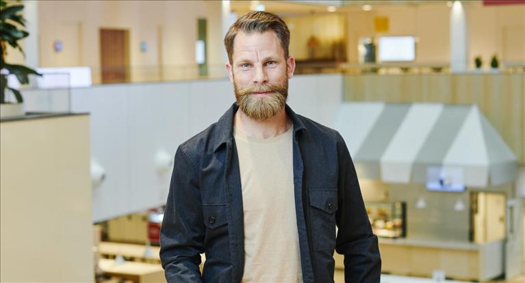 Ny undersökning: Betala barn för sysslor – en vattendelare bland föräldrar