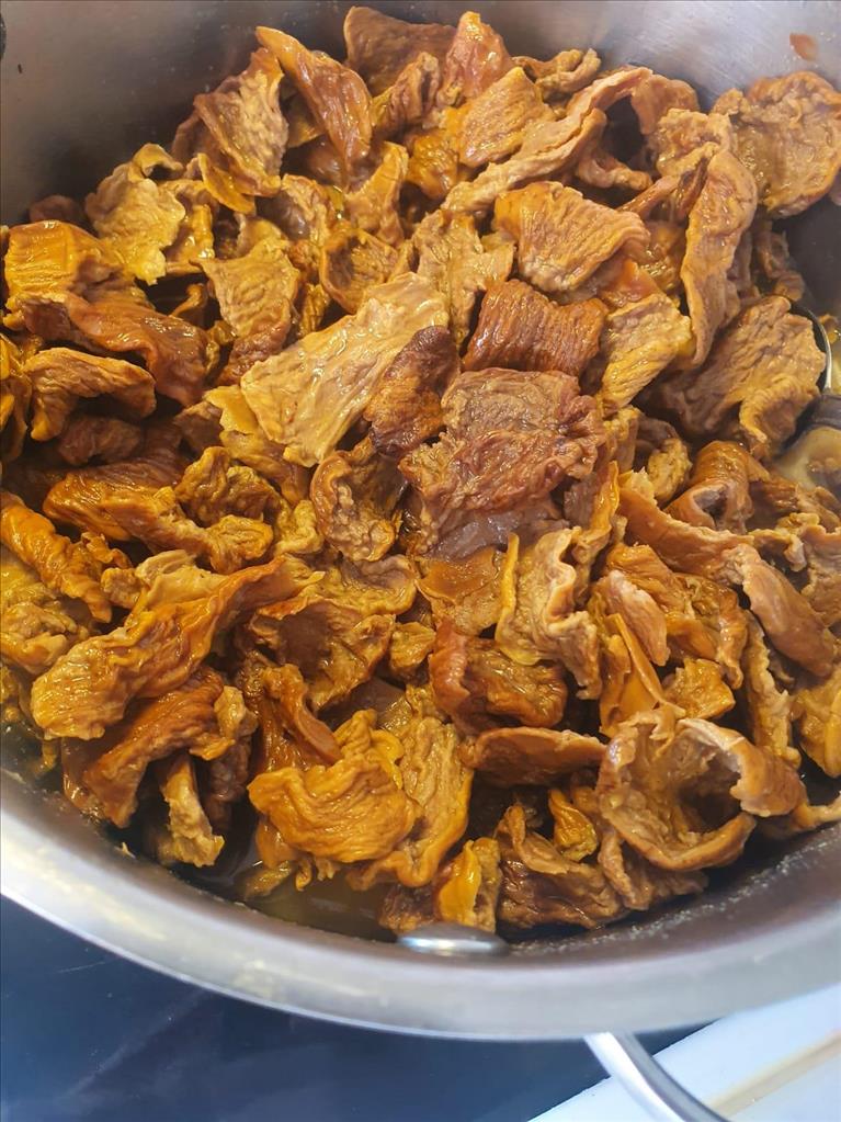 Kokt cashewkött.