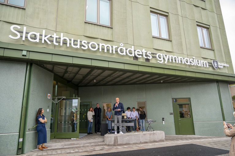 ICA inleder samarbete med Slakthusområdets gymnasium