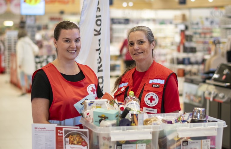 Röda Korset och ICA i gemensam satsning för att öka svenskarnas hemberedskap